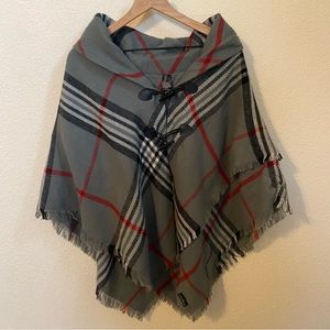 NWOT Fraas Plaid Poncho Shaw One Size